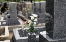 Lucrari Funerare Bacau Intretinere Morminte - Amenajari Locuri de Veci - Bacau